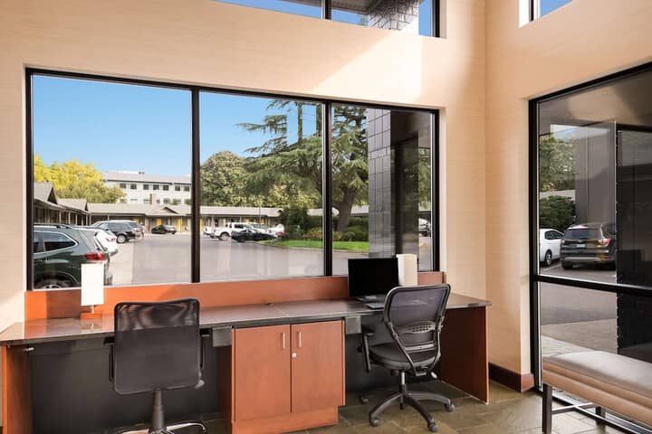 Business Center 45 of 54