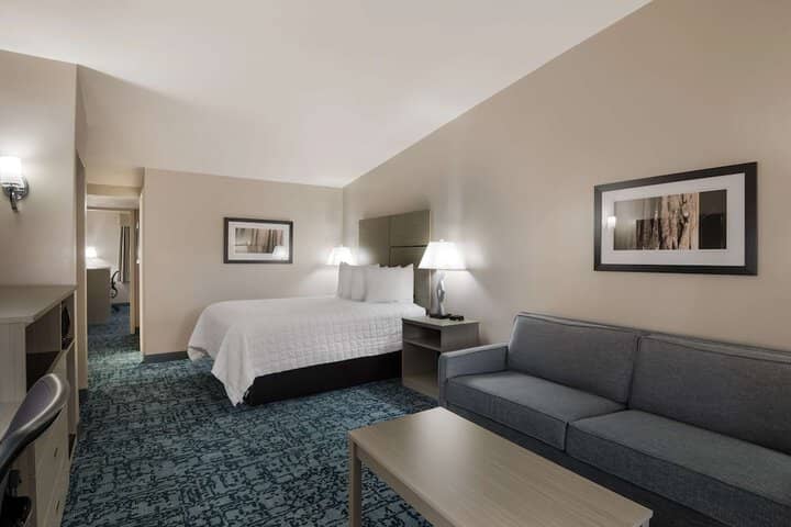 Room 12 of 54